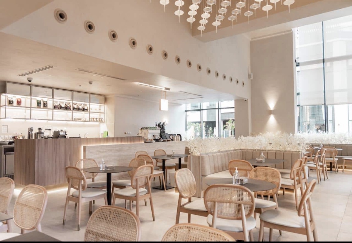 Mara Restaurant & Lounge